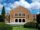 一桥大学（Hitotsubashi University）